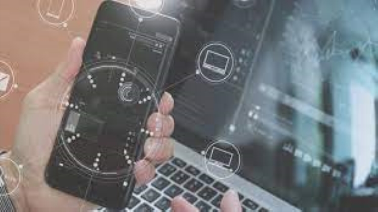 Some magnificent apps to hack someone’s phone easily using those