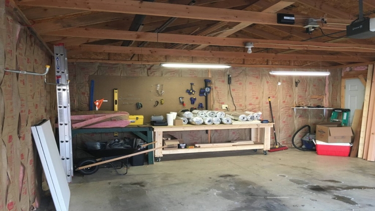 How to sharpen a chainsaw blade with an electric sharpener