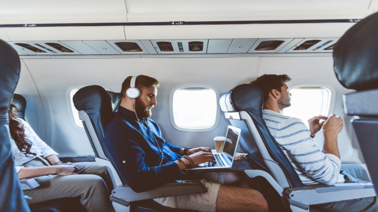 Tips to Save BIG on Airfare